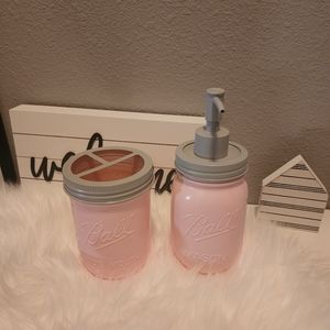 New Bathroom Mason Jar Decor